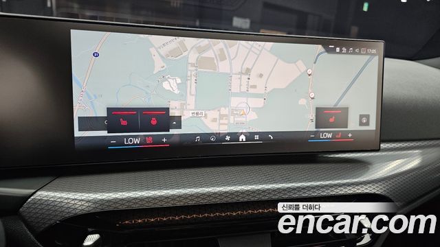 BMW 3-Series 2025 — photo 21