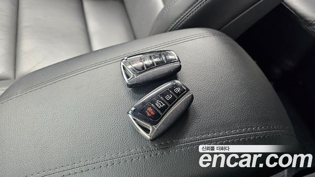 Hyundai Santafe 2015 — photo 22