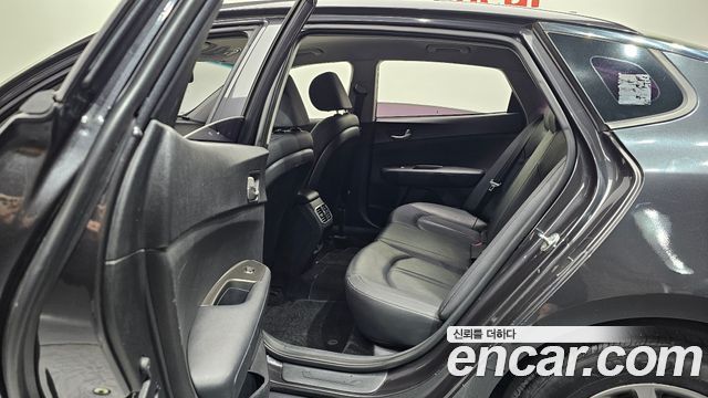 Kia K5 2020 — photo 16