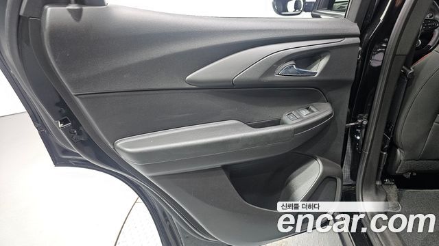 Chevrolet Korea Trailblazer 2023 — photo 14
