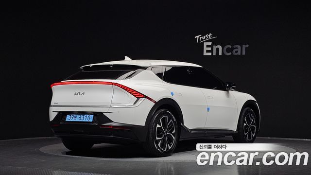 Kia EV6 2022 — photo 2