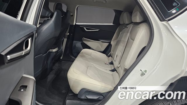 Kia EV6 2022 — photo 17
