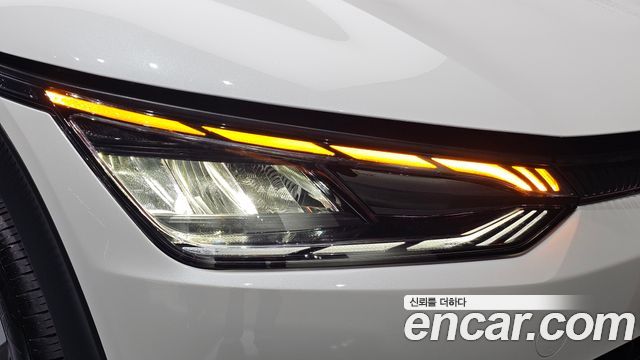 Kia EV6 2022 — photo 8