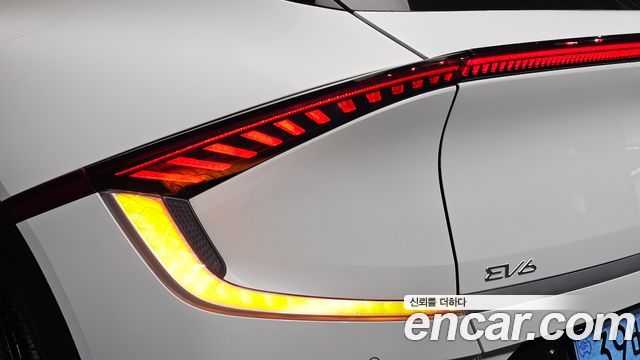 Kia EV6 2022 — photo 9
