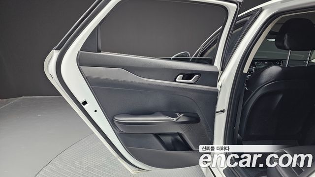 Kia K5 2022 — photo 15
