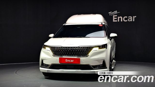 Kia Canival 2023 — photo 3