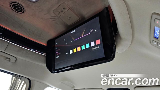 Kia Canival 2023 — photo 18