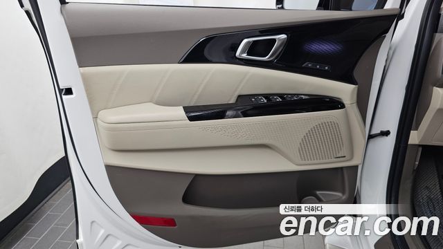 Kia Canival 2023 — photo 14