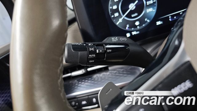 Kia Canival 2023 — photo 29