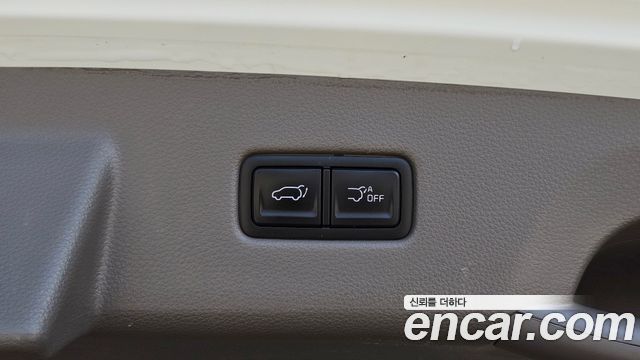 Kia Canival 2023 — photo 34