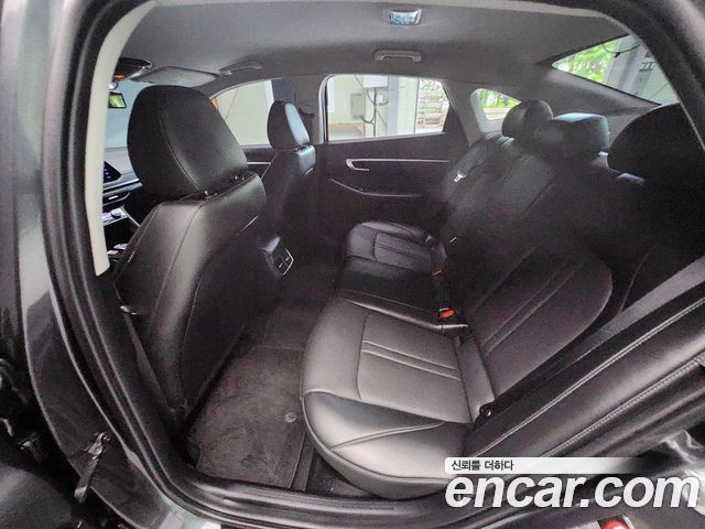 Hyundai Sonata 2022 — photo 9
