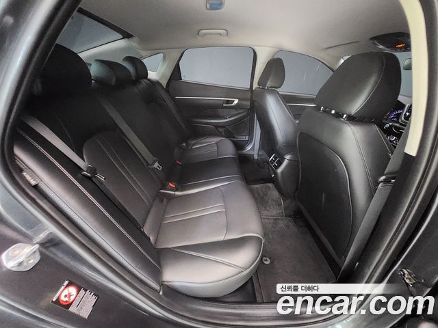 Hyundai Sonata 2022 — photo 10
