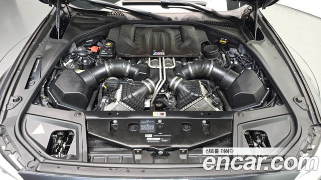 BMW M5 2016 — photo 6
