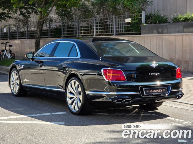 Bentley Flying Spur 2021 — photo 2