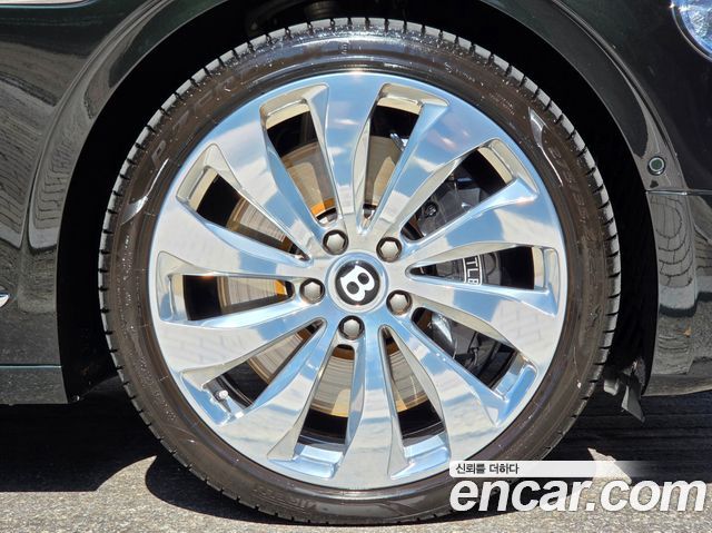 Bentley Flying Spur 2021 — photo 5