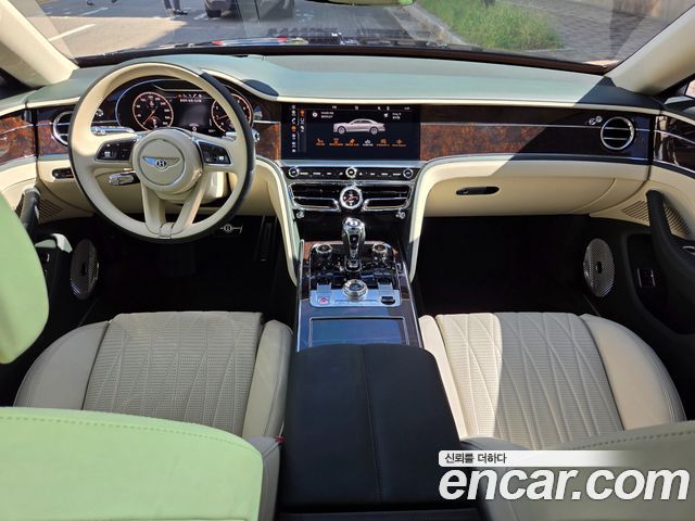 Bentley Flying Spur 2021 — photo 7