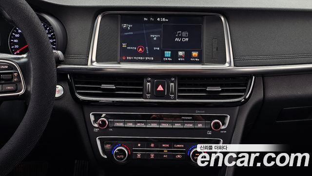 Kia K5 2016 — photo 20