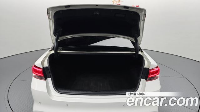Kia K5 2016 — photo 26