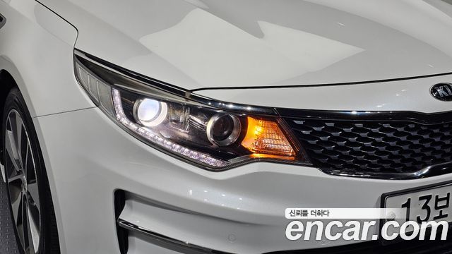 Kia K5 2016 — photo 8