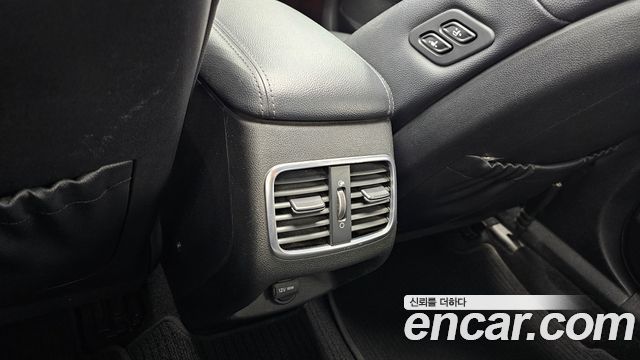 Kia K5 2016 — photo 27