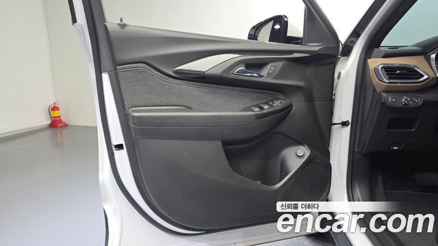 ChevroletGMDaewoo Trailblazer 2023 — photo 14