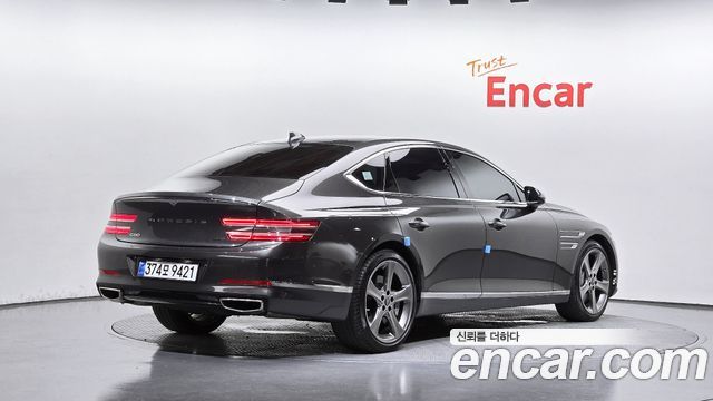 Genesis G80 2023 — photo 2