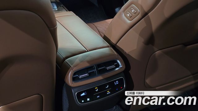 Genesis G80 2023 — photo 27