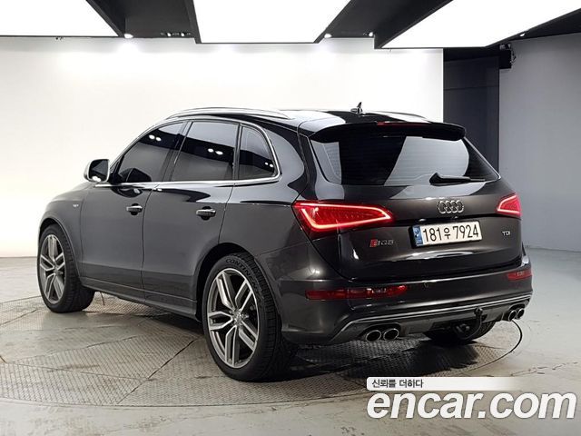Audi SQ5 2016 — photo 3