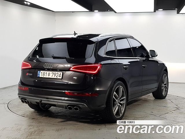 Audi SQ5 2016 — photo 4