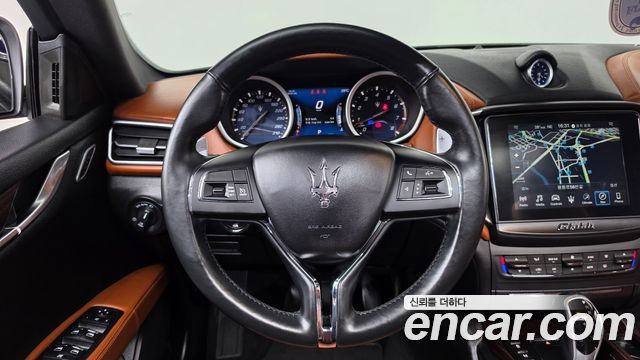 Maserati Ghibli 2018 — photo 20