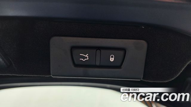 Maserati Ghibli 2018 — photo 24