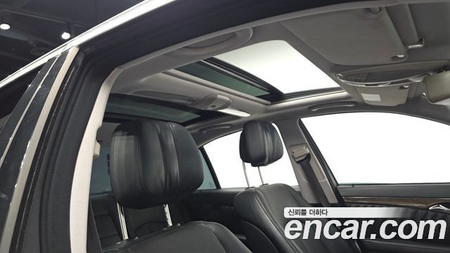 Mercedes-Benz E-Class 2008 — photo 18