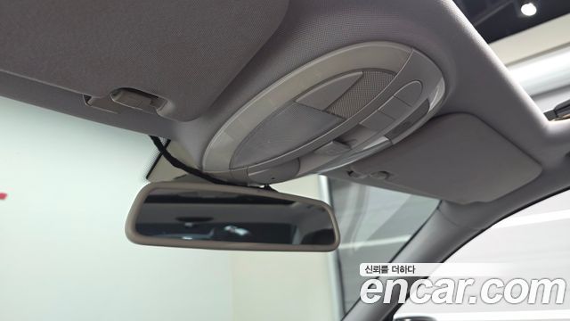 Mercedes-Benz E-Class 2008 — photo 19