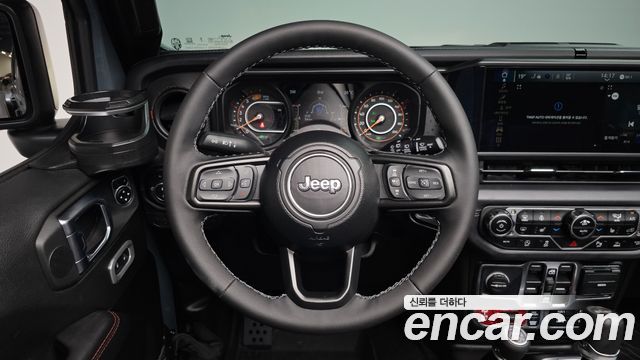 Jeep Wrangler 2025 — photo 19