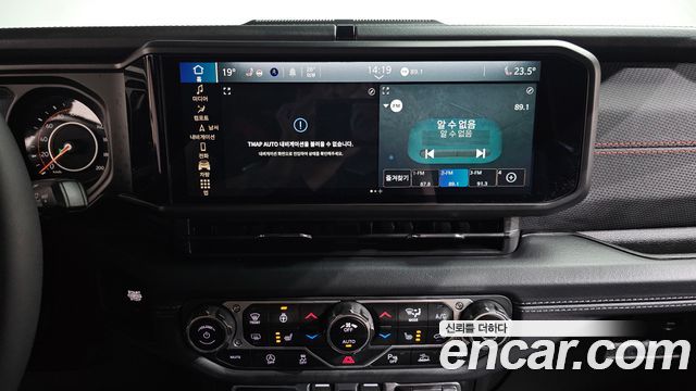 Jeep Wrangler 2025 — photo 20
