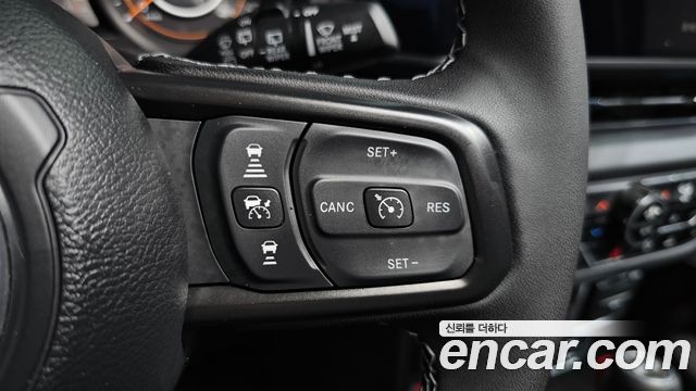 Jeep Wrangler 2025 — photo 26