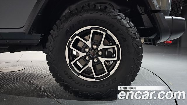 Jeep Wrangler 2025 — photo 7