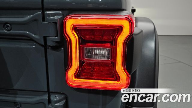 Jeep Wrangler 2025 — photo 9