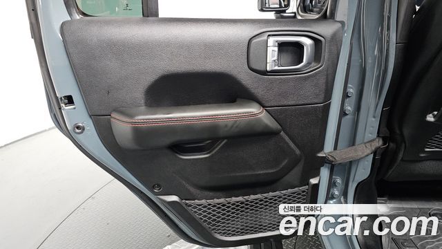 Jeep Wrangler 2025 — photo 15