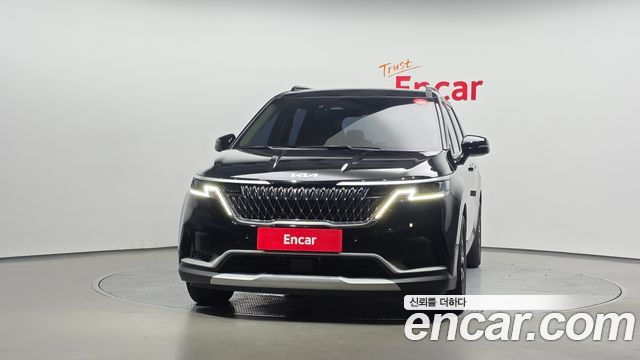 Kia Canival 2023 — photo 3