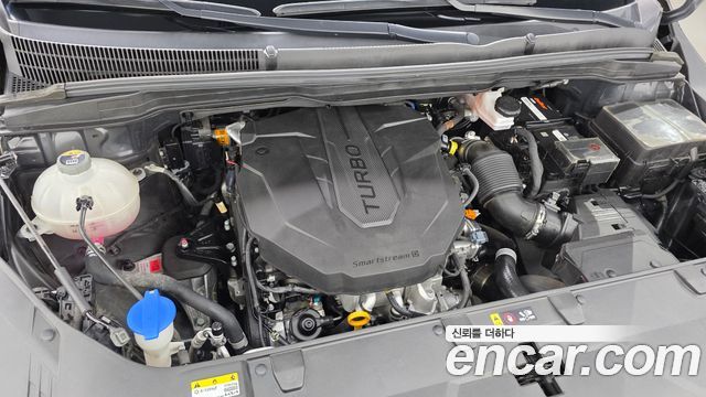 Kia Canival 2023 — photo 6