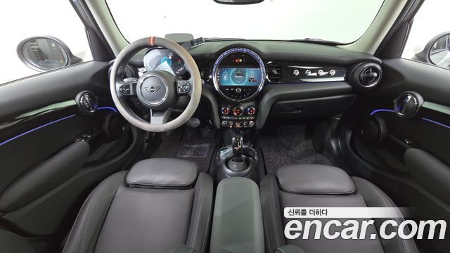 Mini Cooper 2023 — photo 10