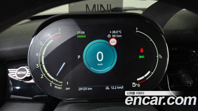 Mini Cooper 2023 — photo 11