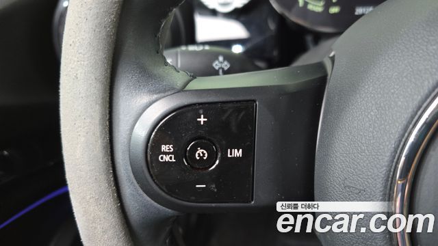 Mini Cooper 2023 — photo 21