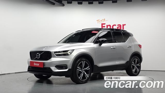 Volvo XC40 2019 — photo 31