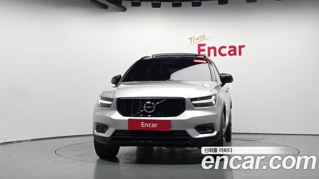 Volvo XC40 2019 — photo 3