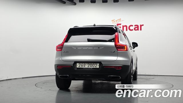 Volvo XC40 2019 — photo 4