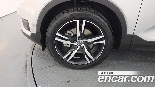 Volvo XC40 2019 — photo 5