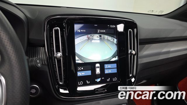 Volvo XC40 2019 — photo 20