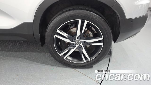 Volvo XC40 2019 — photo 7